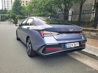 2023 Hyundai Avante VII Рестайлинг, серый, 1450666 рублей, вид 3