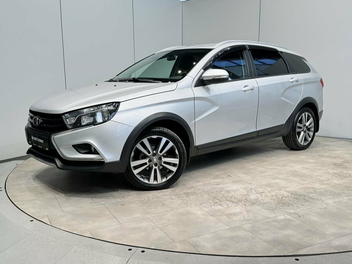 Открыть фотографии: Lada (ВАЗ) Vesta I