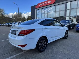 2014 Hyundai Solaris I Рестайлинг, белый, 899000 рублей, вид 5
