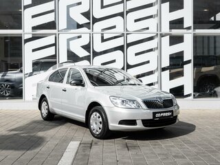 2013 Skoda Octavia II (A5) Рестайлинг, серый, 1180000 рублей, вид 1