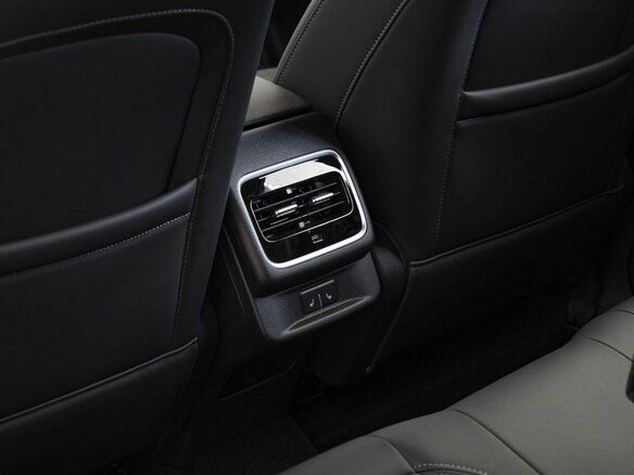 2025 Chery Tiggo 7L I, чёрный - вид 8