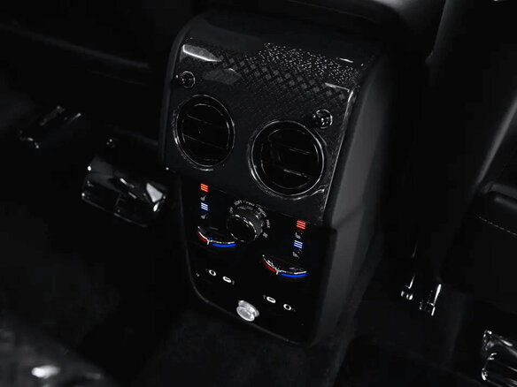 2025 Rolls-Royce Cullinan Black Badge I Рестайлинг (Series II), чёрный - вид 27