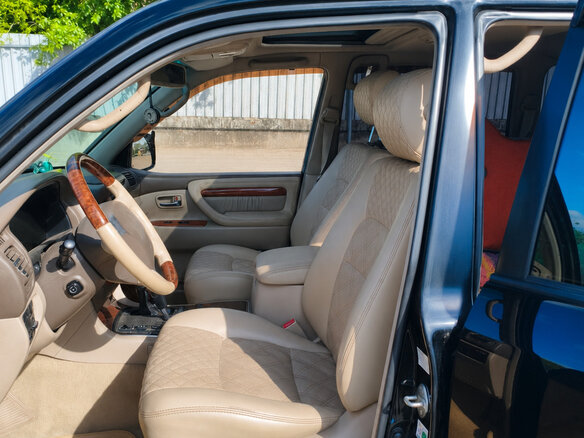 1999 Lexus LX 470 II, чёрный - вид 6