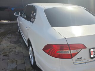 2013 Skoda Superb DSG II Рестайлинг, белый, 1100000 рублей, вид 2