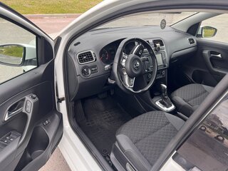 2018 Volkswagen Polo V Рестайлинг, белый, 1298000 рублей, вид 5