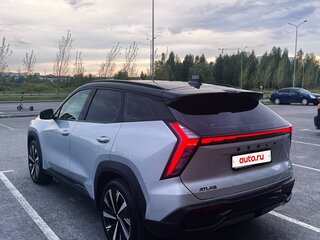 2024 Geely Atlas II, серый, 3100000 рублей, вид 4