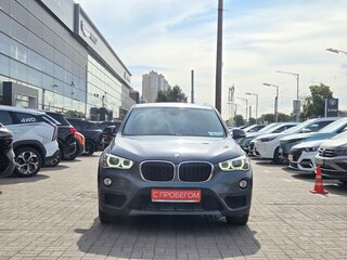 2018 BMW X1 20i xDrive II (F48), серый, 2399000 рублей, вид 2