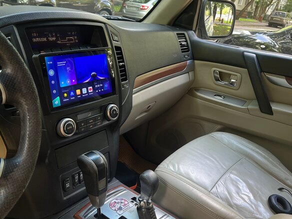 2008 Mitsubishi Pajero IV, серебристый, 1180000 рублей - вид 12