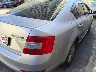 2016 Skoda Octavia III (A7), серебристый, 1500000 рублей, вид 5