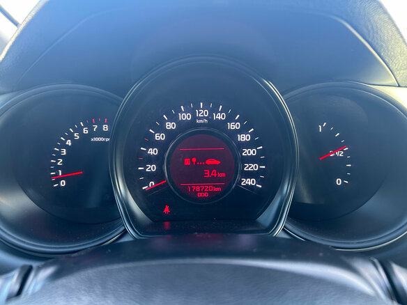 2012 Kia Ceed II, чёрный, 880000 рублей - вид 10
