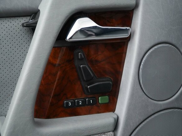1990 Mercedes-Benz SL-Класс 300 IV (R129), серый, 4199055 рублей - вид 12