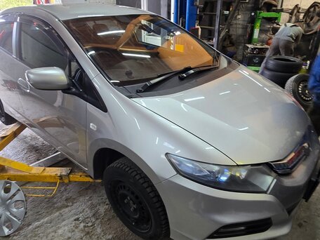 2013 Honda Insight II Рестайлинг, серый, 750000 рублей, вид 2