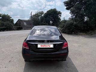 2016 Mercedes-Benz E-Класс 200 V (W213, S213, C238), чёрный, 2000000 рублей, вид 4