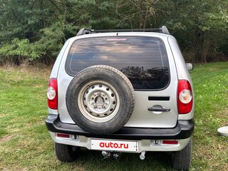 2007 Chevrolet Niva I, серебристый, 380000 рублей, вид 4