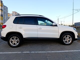 2012 Volkswagen Tiguan I Рестайлинг, белый, 985000 рублей, вид 2