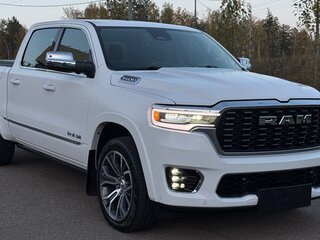 2025 Ram 1500 Crew Cab V Рестайлинг, белый, 10500000 рублей, вид 3