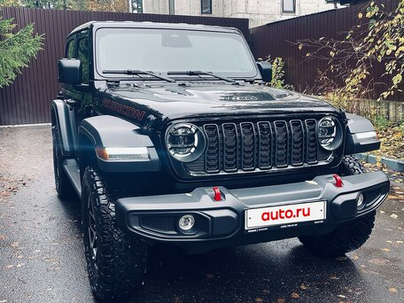 2025 Jeep Wrangler IV (JL) Рестайлинг, чёрный, 7100000 рублей, вид 2