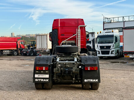 2026 Sinotruk Sitrak C7H, красный, 18613072 рублей, вид 4