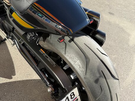 2023 Harley-Davidson Sportster S, чёрный, 1800000 рублей, вид 3
