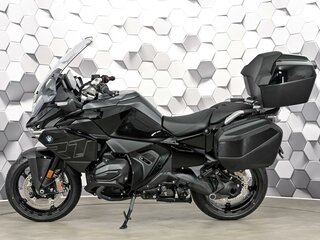 2026 BMW R 1300 RT, чёрный, 3199000 рублей, вид 4