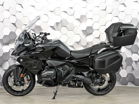 2026 BMW R 1300 RT, чёрный, 3199000 рублей, вид 4