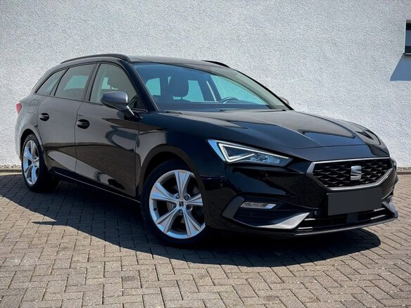 2022 SEAT Leon IV, чёрный, 1725000 рублей - вид 30