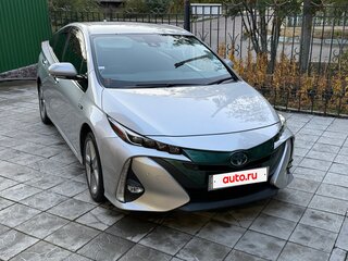 2017 Toyota Prius PHV ZVW52 IV (XW50), серебристый, 1950000 рублей, вид 1