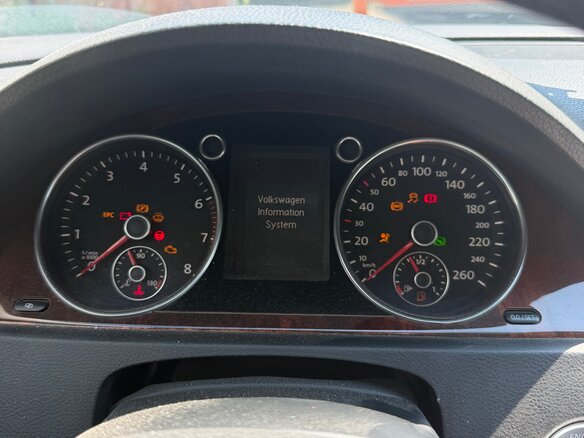 2010 Volkswagen Passat B6, чёрный, 470000 рублей - вид 1