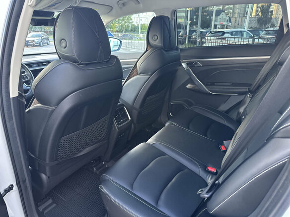 2022 Geely Atlas Pro, белый - вид 11