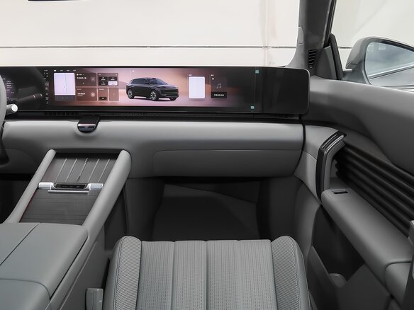 2026 Audi E7X, чёрный, 7399900 рублей - вид 15