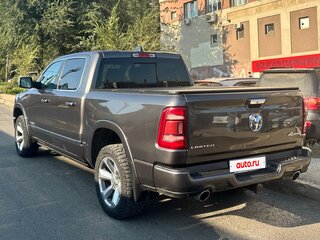 2020 Ram 1500 Crew Cab V, серый, 5999990 рублей, вид 4