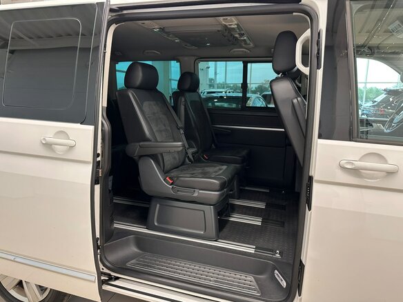 2017 Volkswagen Multivan T6, белый, 4399900 рублей - вид 18