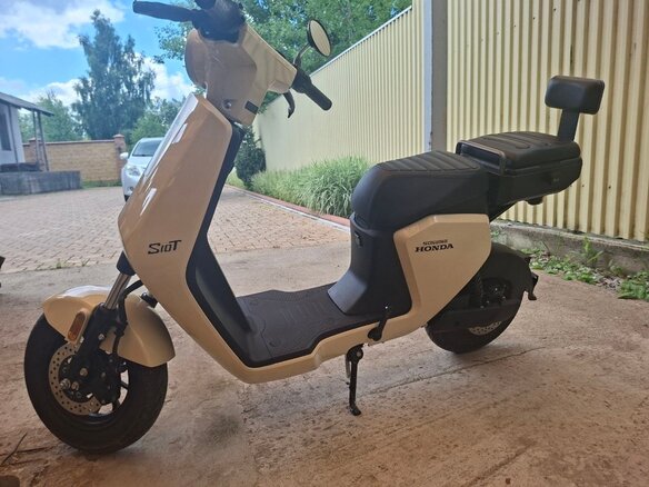 2025 Honda Cub e, белый - вид 5
