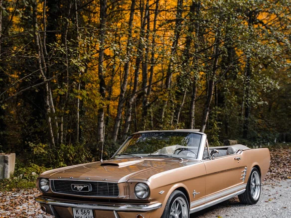 1966 Ford Mustang I, золотистый, 12500000 рублей - вид 1