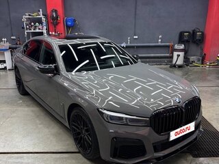 2020 BMW 7 серии Long 740Li xDrive VI (G11/G12) Рестайлинг, серый, 7200000 рублей, вид 3