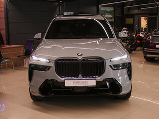 2024 BMW X7 40d I (G07) Рестайлинг, серый, 15590000 рублей, вид 3