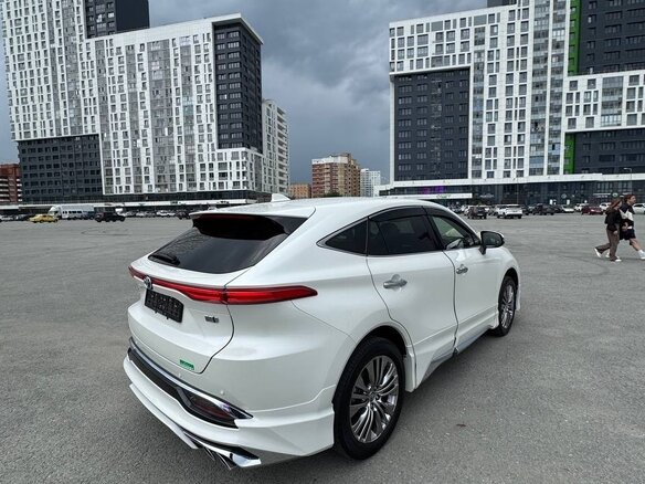 2021 Toyota Harrier IV (XU80), белый, 4999999 рублей - вид 7