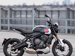 2024 Triumph Trident 660, белый, 1170000 рублей, вид 1