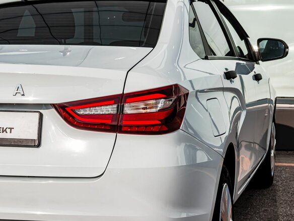 2024 Lada (ВАЗ) Vesta I Рестайлинг (NG), белый, 1130000 рублей - вид 10