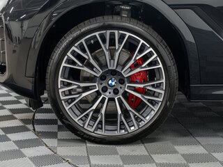 2026 BMW X6 40d III (G06) Рестайлинг, чёрный, 15990000 рублей, вид 3