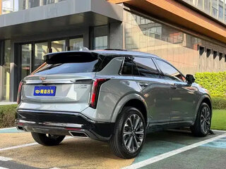 2025 Cadillac XT5 II, серый, 5222099 рублей, вид 5