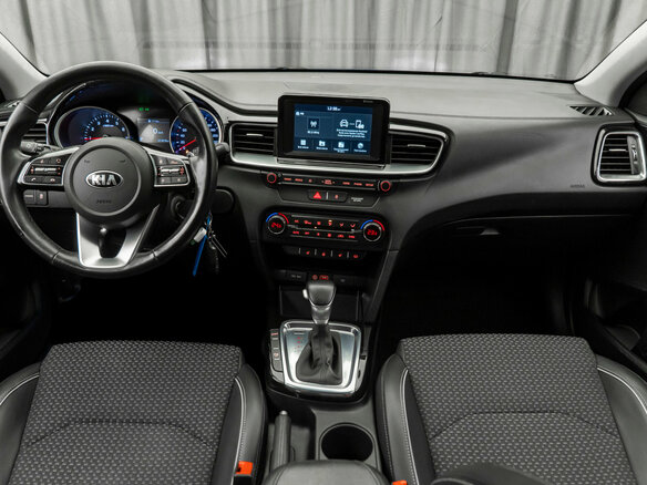 2018 Kia Ceed III, синий, 1790000 рублей - вид 7