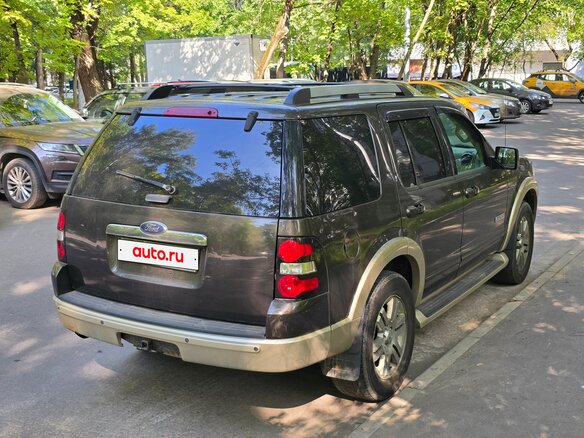 2005 Ford Explorer IV, коричневый - вид 2