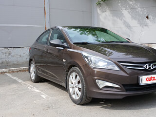 2016 Hyundai Solaris I Рестайлинг, коричневый, 940000 рублей, вид 3