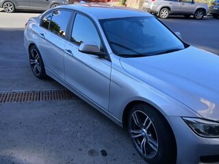 2014 BMW 3 серии 316i VI (F3x), серебристый, 1650000 рублей, вид 3