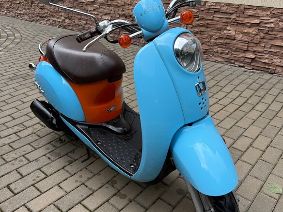 2004 Honda Crea Scoopy, голубой, 99900 рублей