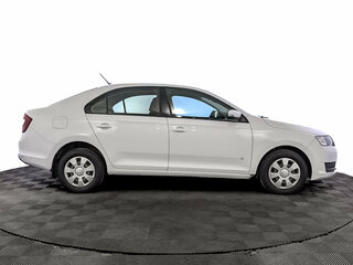 2019 Skoda Rapid I Рестайлинг, белый, 900000 рублей, вид 4