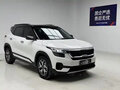 2021 Kia KX3, белый, 1323000 рублей - вид 3