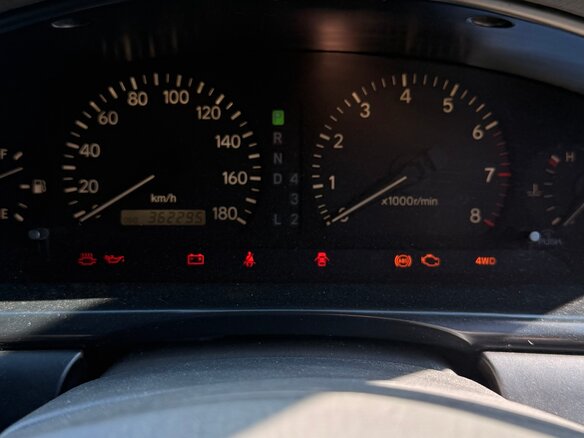 1996 Toyota Chaser VI (X100), белый, 660000 рублей - вид 9