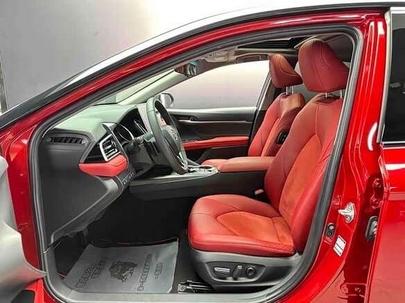 2021 Toyota Camry VIII (XV70), красный - вид 5